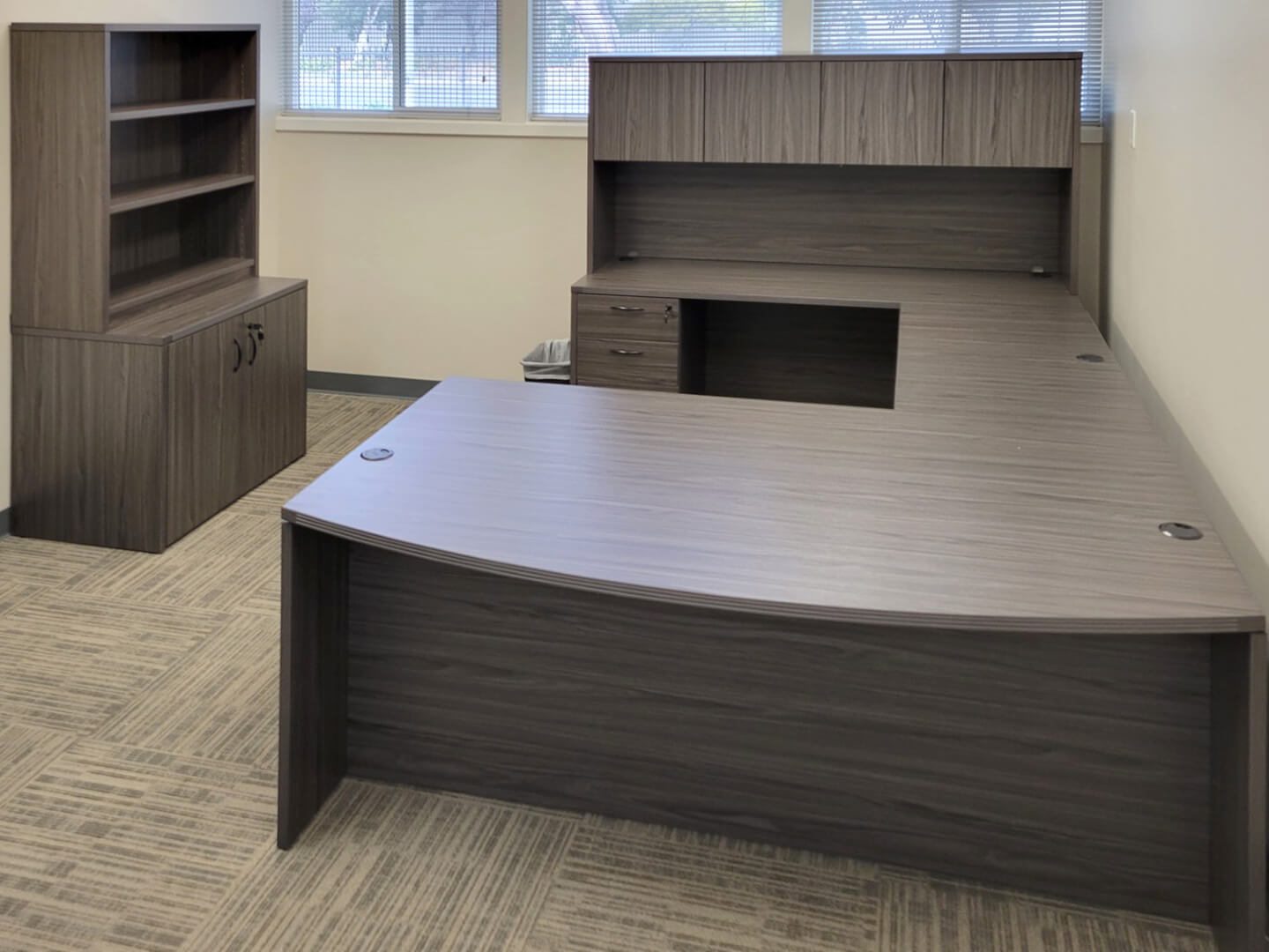 CA-office-furniture-parkec5avmp-092523-01.jpg