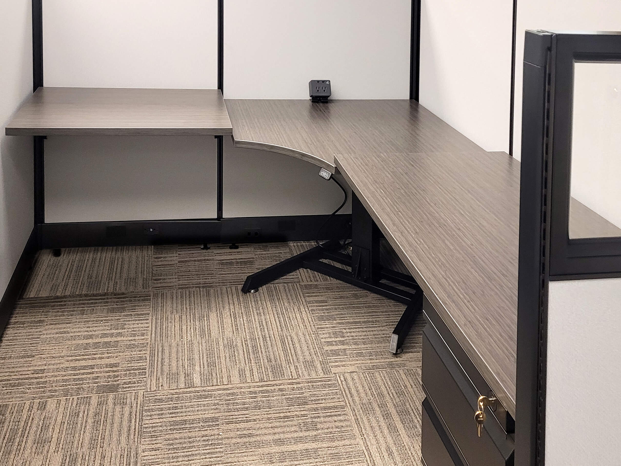 CA office furniture parke4stmo 040123 11